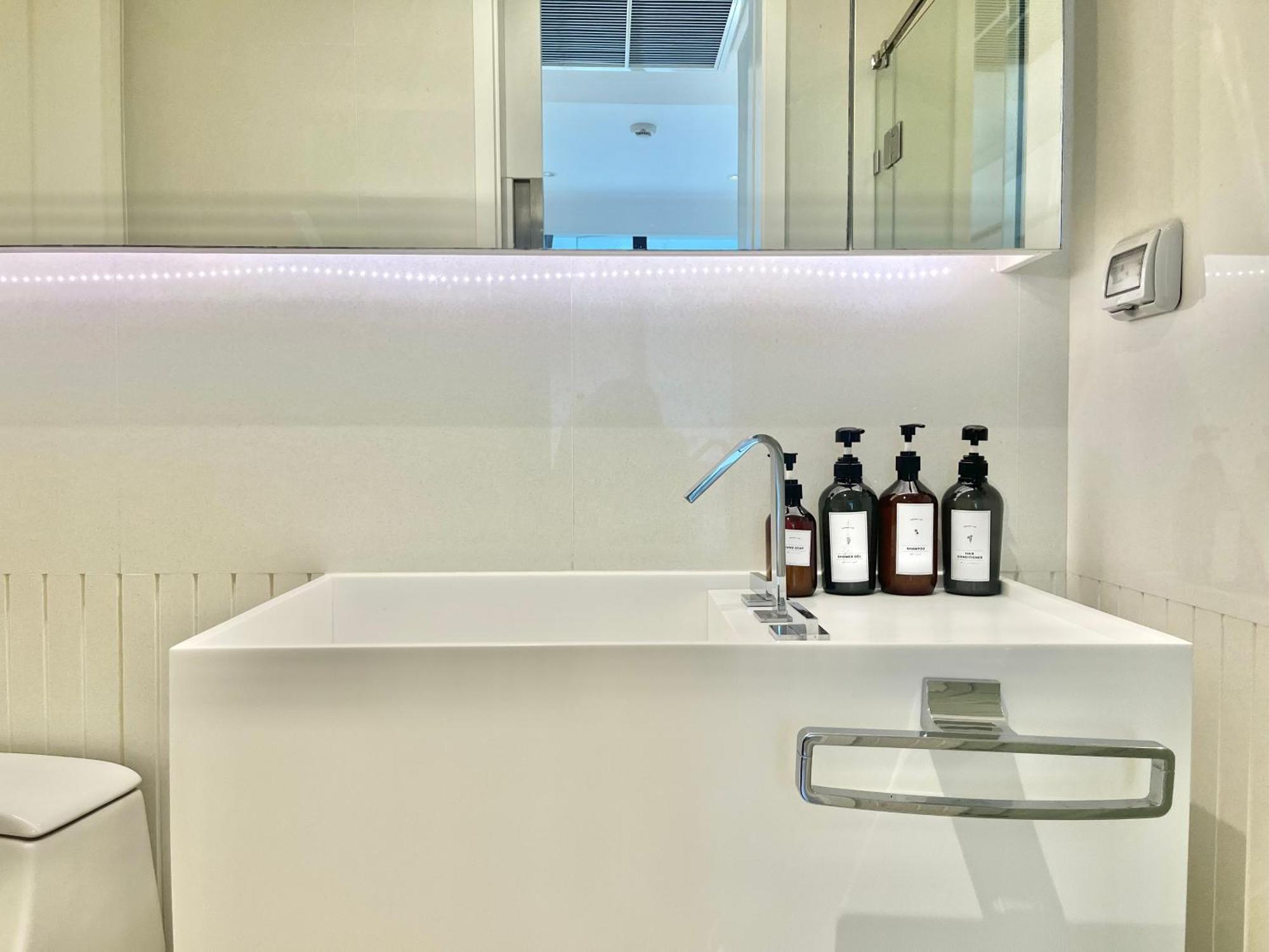 Sukhumvit 11#Luxury#Pool#Gym#Bts Nana&Mrt Sukhumvit#1Br#Max2Ppl Apartment Bangkok Exterior photo
